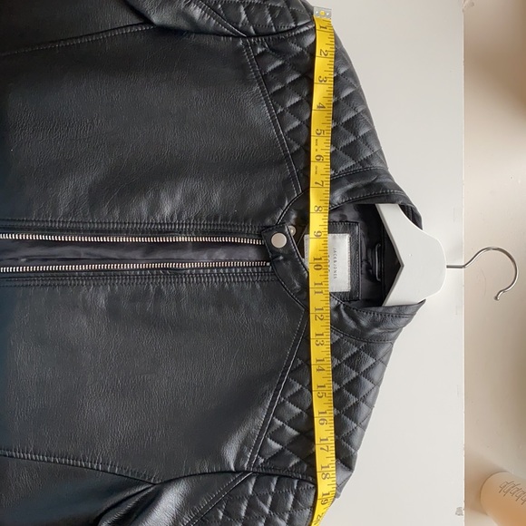 ✨SOLD✨Jack & Jones leather jacket - Picture 8 of 13